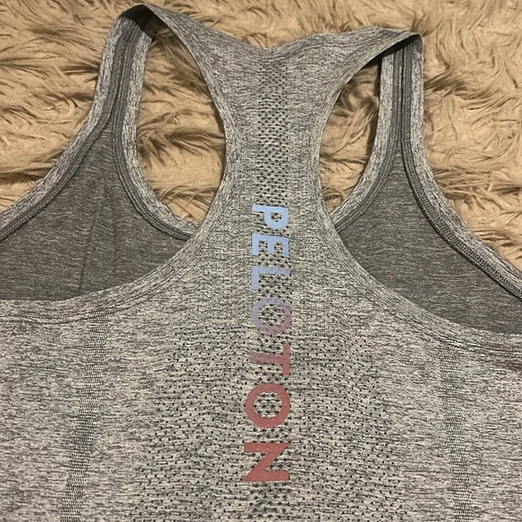 Lululemon Swiftly Tech Tank - Picture 4 of 5